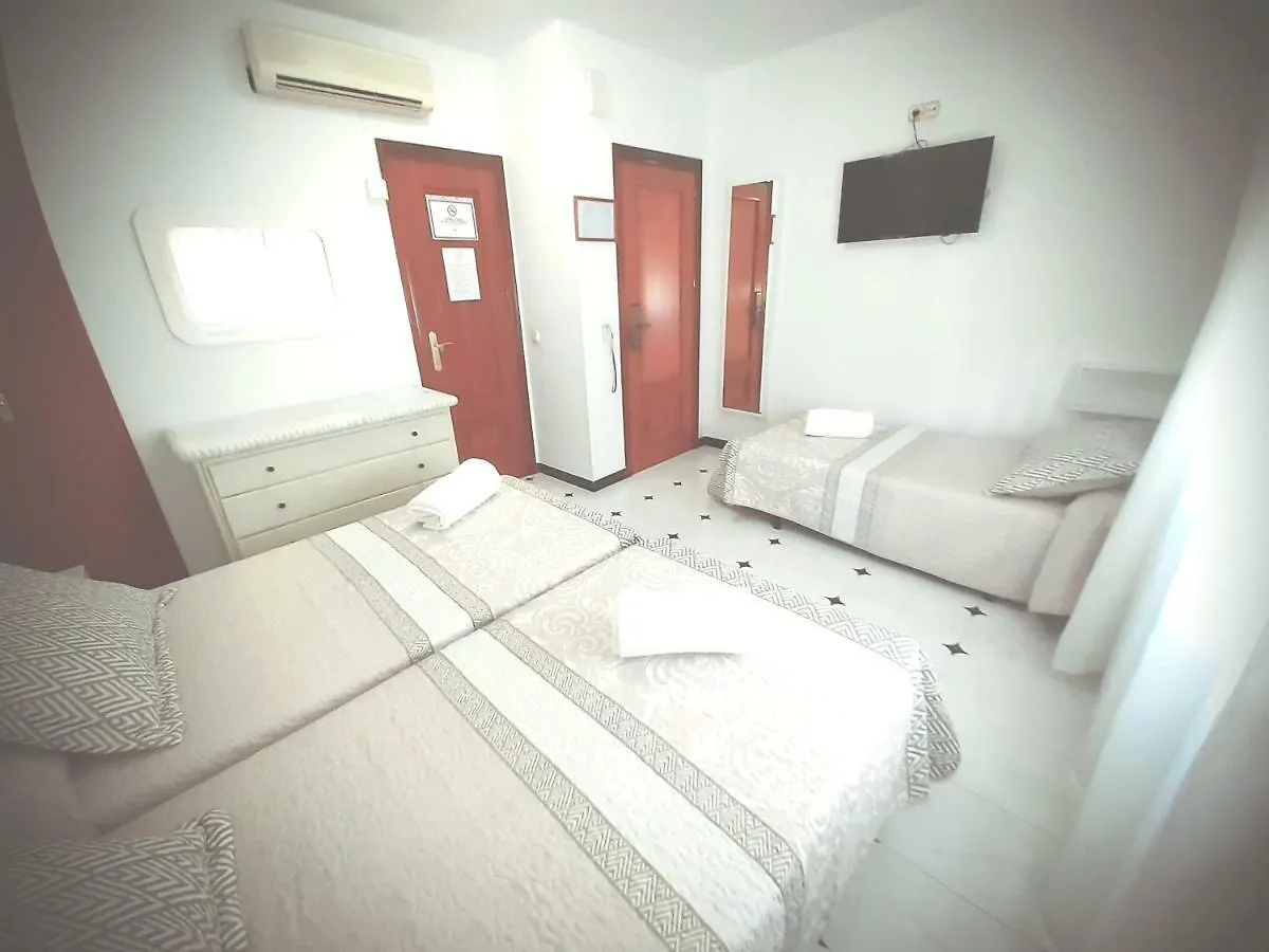Hostal Kokkola 푸엔히롤라 게스트하우스