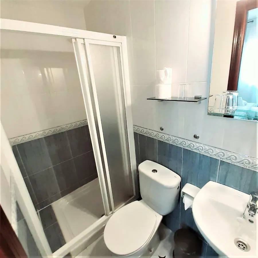 게스트하우스 Hostal Kokkola 푸엔히롤라