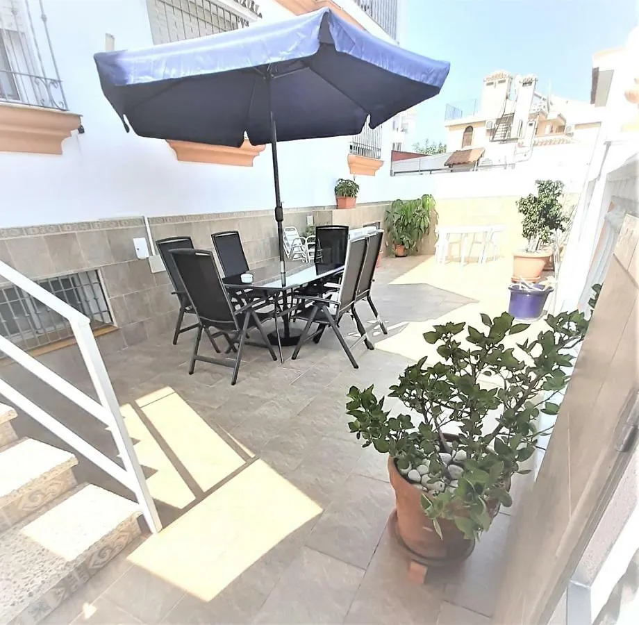 Hostal Kokkola 푸엔히롤라
